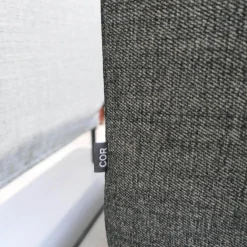 Sofa Pilotis Stoff 8161 Schwarz Braun Füße Schwarz Chrom Inklusive Rückenkissen