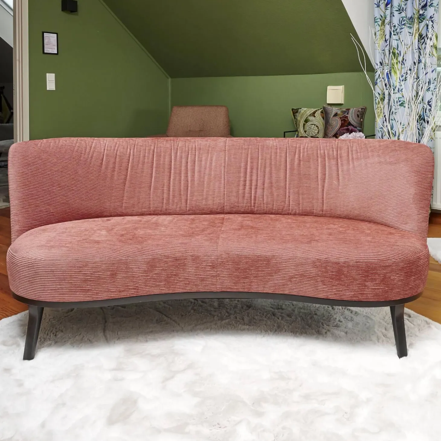 Sofa Polo Cocktail Stoff JAB Silas 1030 064 Rosa Gestell Esche Schwarz Gebeizt Mit Hocker