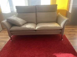 Sofa Porto Leder Pearl 42 Beige Weiß Füße 81 Hochglanz Inklusive Kissen