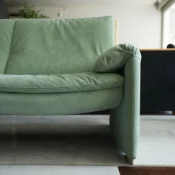 Sofa Ronchamp Bezug Alcantara 2156 Grün