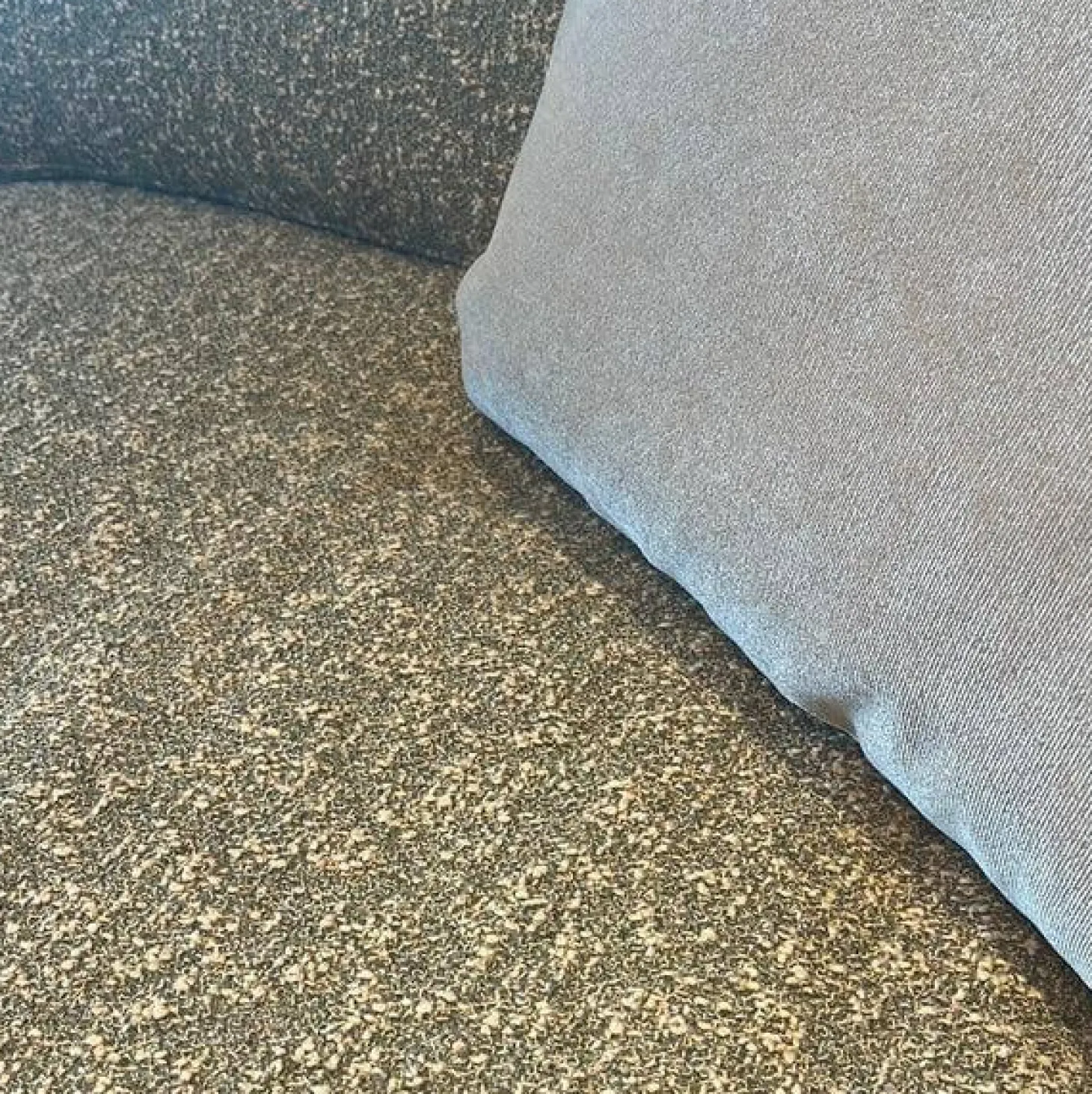 Sofa Salon Nana Stoff A1509 Zero 0003 Senape Fuß 641 RAL 7016 Anthrazit