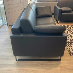 Sofa SOB-G Ego/SB 168 Leder 38.110 Verkehrsschwarz Gestell Kufe Glanzchrom mit 2 Armlehnkissen