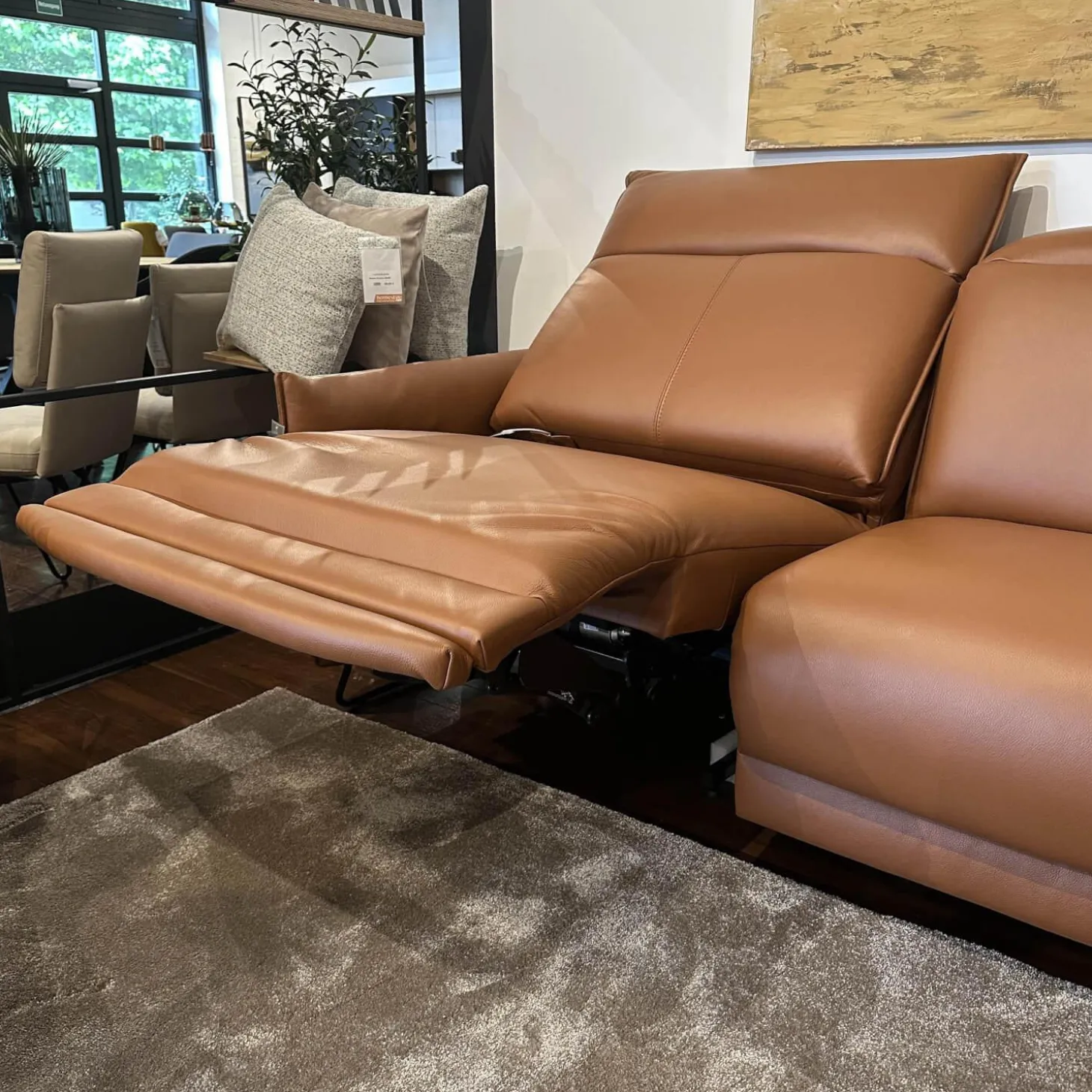 Sofa Vitis Leder Montana Cognac Braun Füße 01BL Black Schwarz Mit Ausklappbarer Fußablage