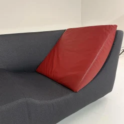 Sofa Wave Bezug Stoff U2952G Grau Schwarz Einlegekissen Leder L9999B Rot Füße Buche Schwarz