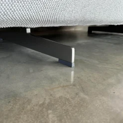 Sofa Zweisitzer Grantorino Stoff Col. Tess Bouce Sabbia Grau Leder Saddle Beige