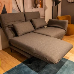 Sofabank Liege 140 Stoff 3041 Zeltgrau Winkelfuß Schwarz Mit Klappbaren Armteilen