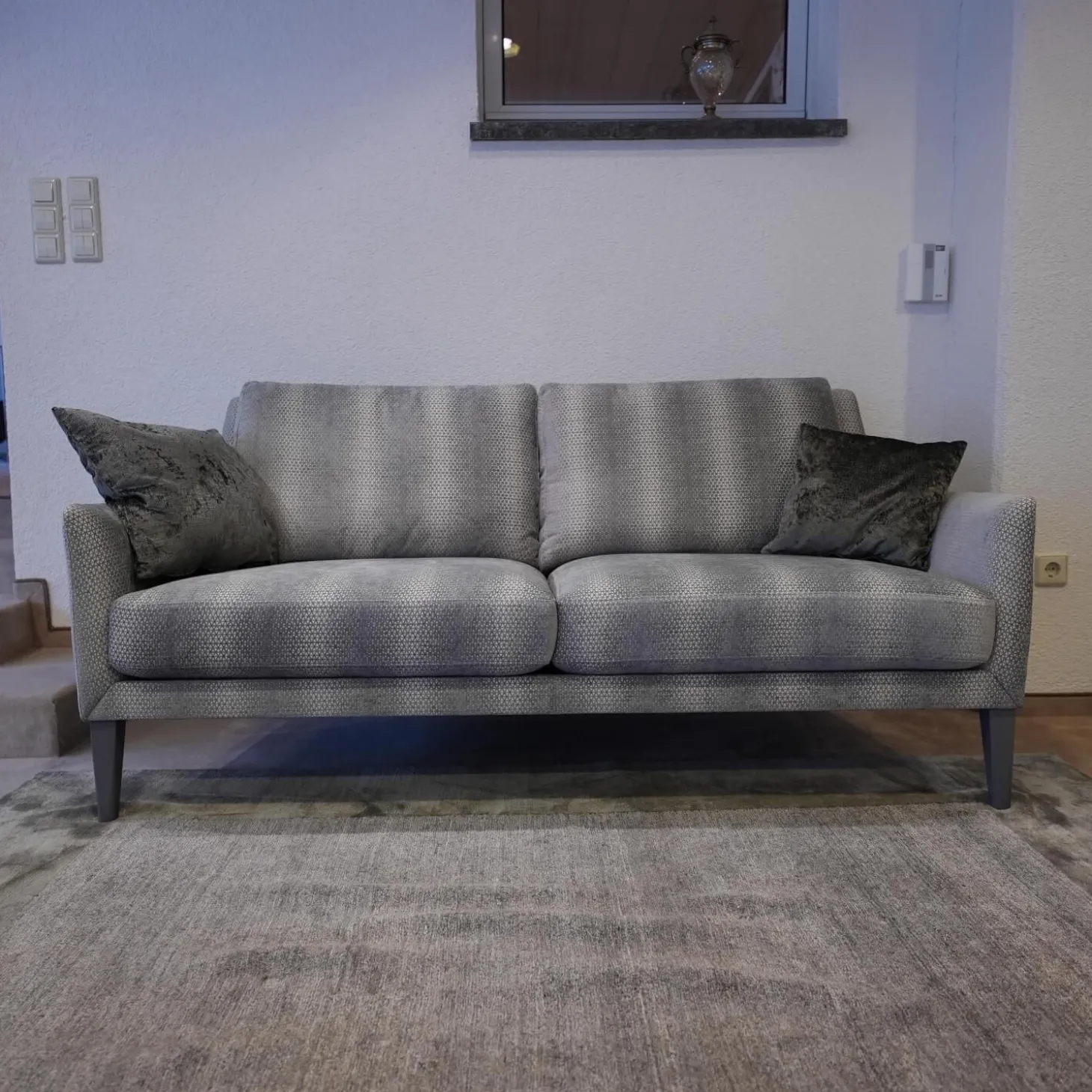 Sofagarnitur Coco Bezug Jab 9 2241 091 Graubeige Füße Massivholz Lackiert Grau