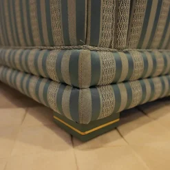 Sofagarnitur Modell Nora Sofa 2 Sitzig unda 2,5 Sitzig und Sessel Nora Stoff Bezug R 2774 R 2776 Bezug Blau Grau Sitz und Rücken Floral Korpus Gestreift Blau Grau