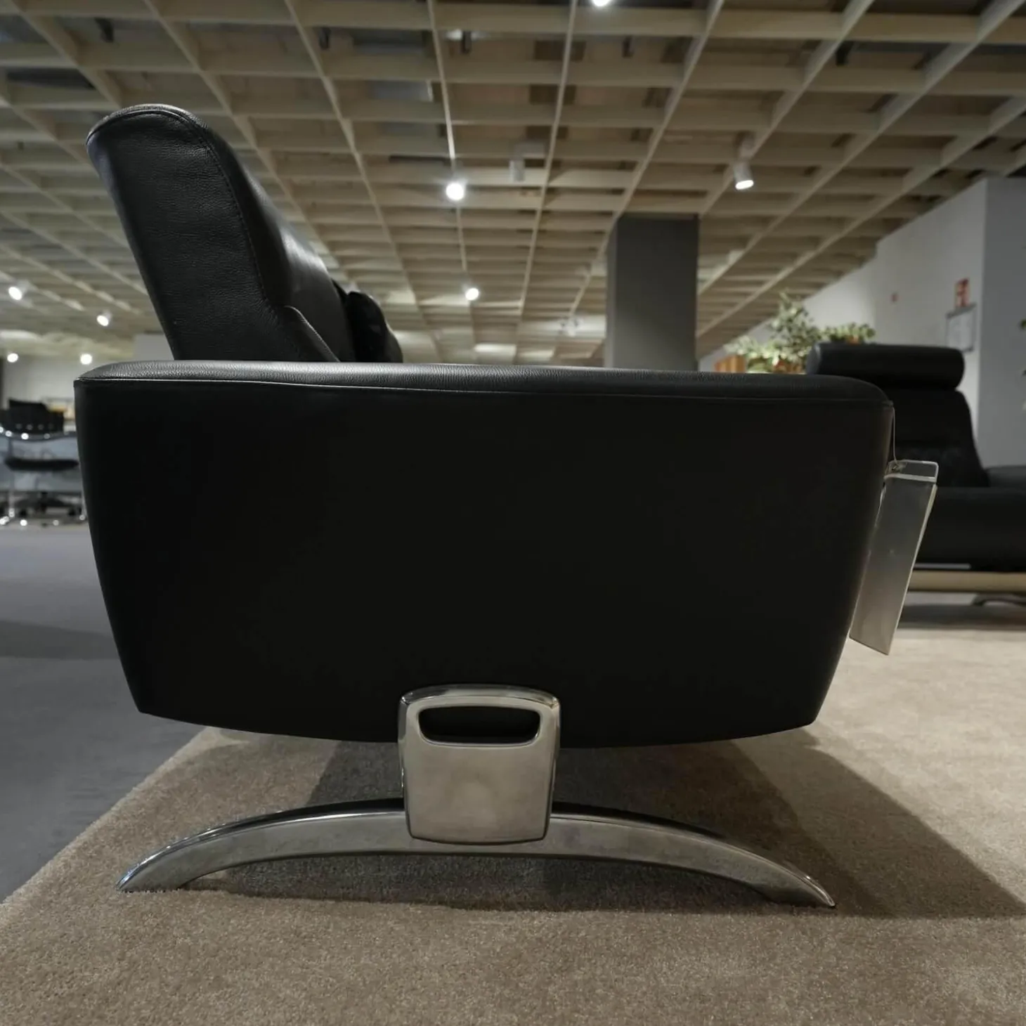 Sofagruppe Michelle Leder Cori 19 Schwarz Füße Aluminium Inklusive Kopfstütze