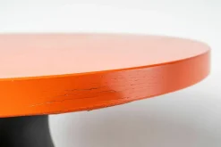Stehtisch Container Table Platte Holz Orange RAL 2004 Fuß Schwarz