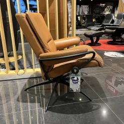 Stressless-Sessel Tokyo Leder Noblesse 34 Tigereye Gestell Star 45 Matt Black Low Standard Base