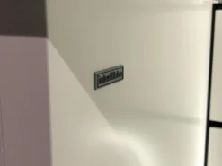 Studimo Wohnwand Lack Matt Nebel Weiß mit Bar-Element und TV-Feld