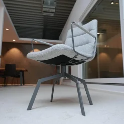 Stuhl Arva Light Stoff Hallingdal 116 4-Fuß-Stern-Gestell In Struktur M 15 Eisenblank