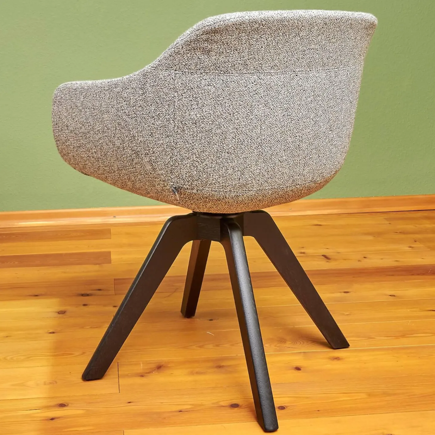 Stuhl Cara Mit Armlehnen Stoff Mara BW 1763 383 Grau Gestell Eiche Schwarz Gebeizt