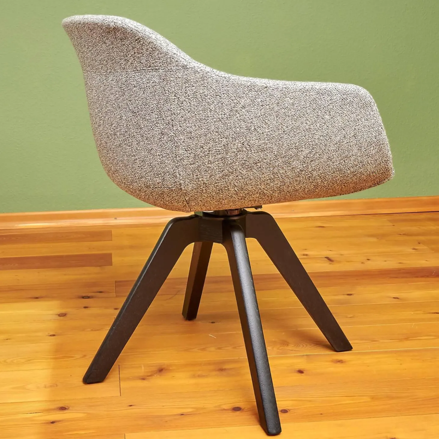 Stuhl Cara Mit Armlehnen Stoff Mara BW 1763 383 Grau Gestell Eiche Schwarz Gebeizt