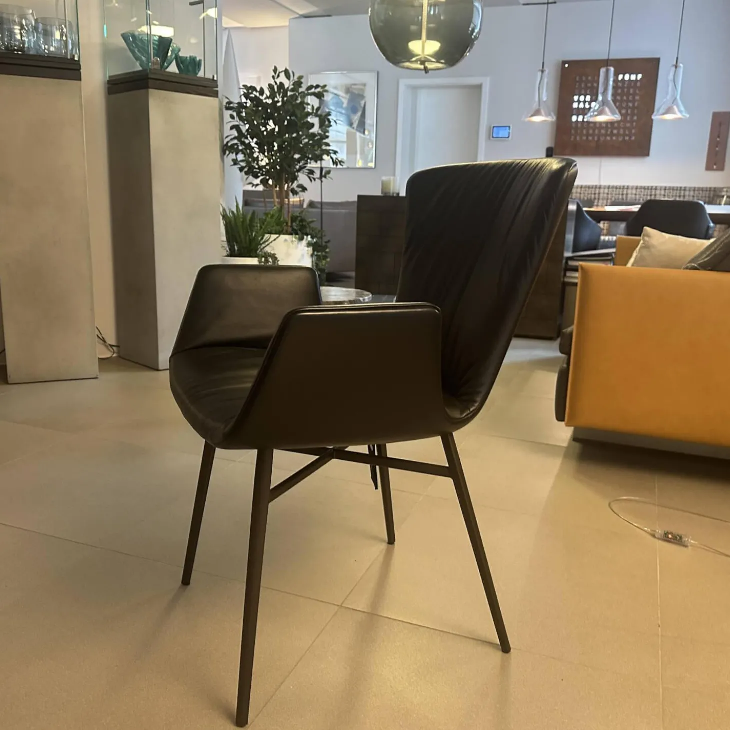 Stuhl Dexter 2058 Leder II Elmosoft 93068 Braun Gestell Stahl Schwarz