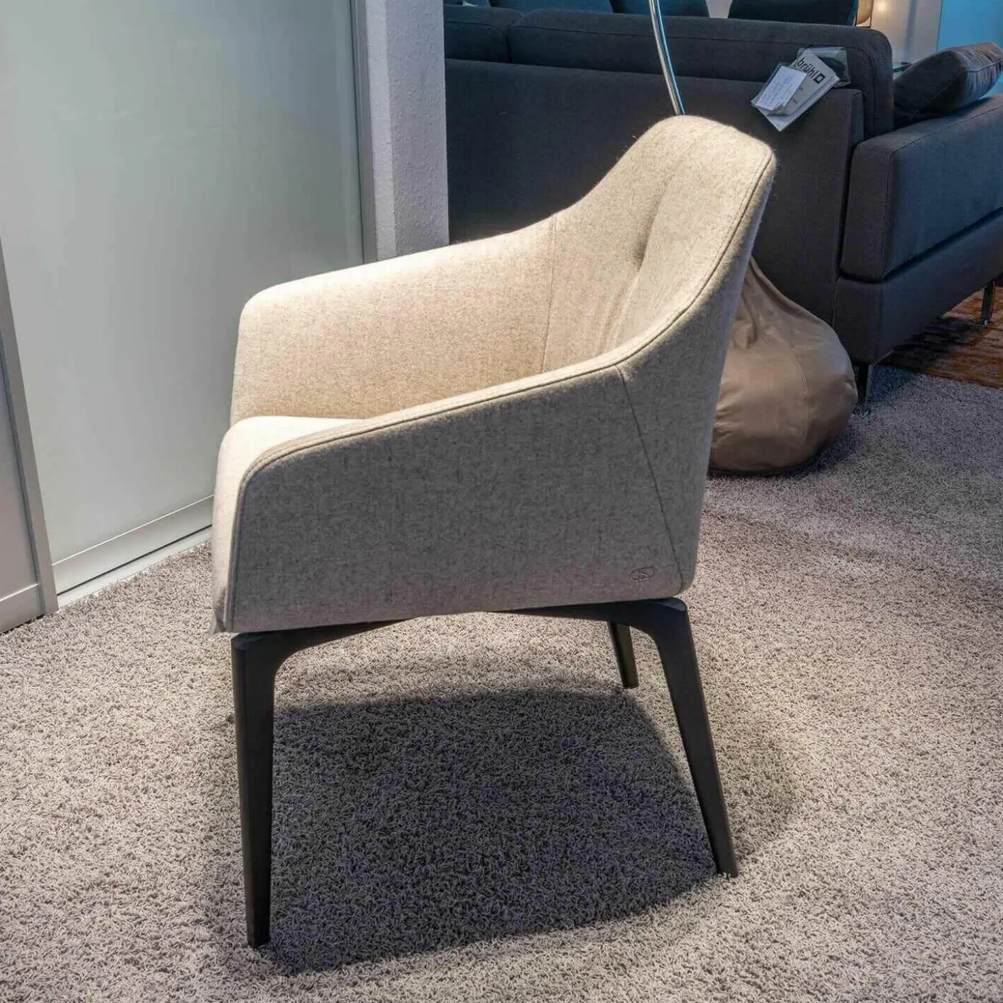 Stuhl DS 279 Stoff Loden Grau Braun Meliert Beine Holz