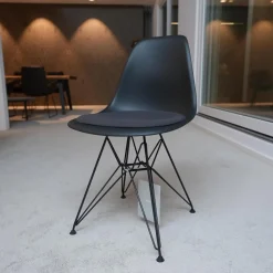 Stuhl Eames Plastic Side Chair DSR Stoff Hopsak Dunkelgrau Drahtgestell Basic Dark