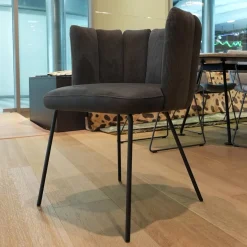 Stuhl Gaia Sitz Leder Siena Schwarz Anthrazit Rücken Stoff Lisboa 01 Grau Metallgestell Schwarz