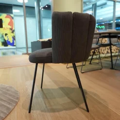 Stuhl Gaia Sitz Leder Siena Schwarz Anthrazit Rücken Stoff Lisboa 01 Grau Metallgestell Schwarz