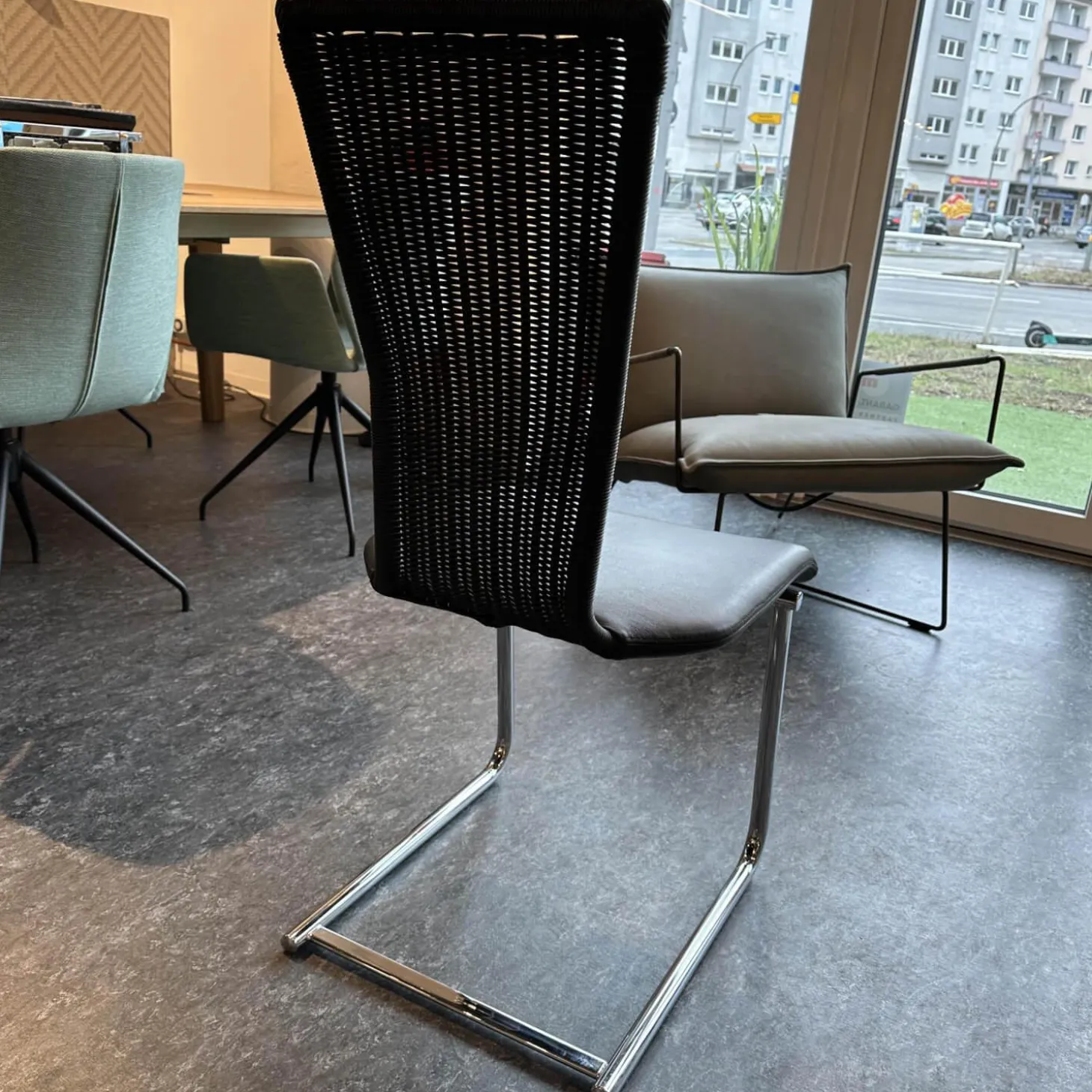 Stuhl Giacomo Bezug Leder Schwarz Gestell Verchromt