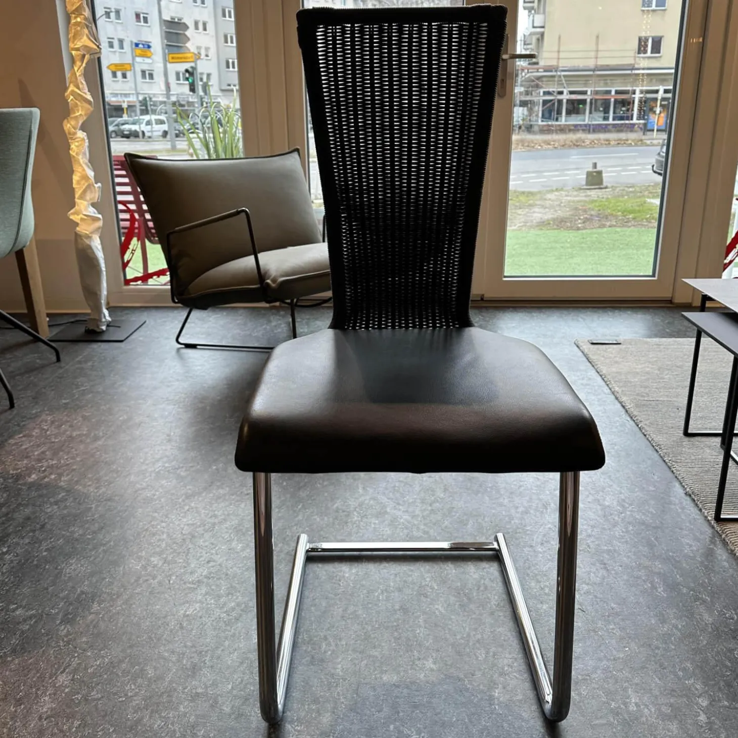 Stuhl Giacomo Bezug Leder Schwarz Gestell Verchromt