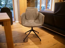 Stuhl Grand Lui Bezug Stoff Maple MA862 Grau Meliert Drehgestell Schwarz Matt