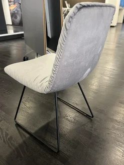 Stuhl Leya Stoff Sahco Avalon 0043 Silber Metall Kufengestell Tiefschwarz