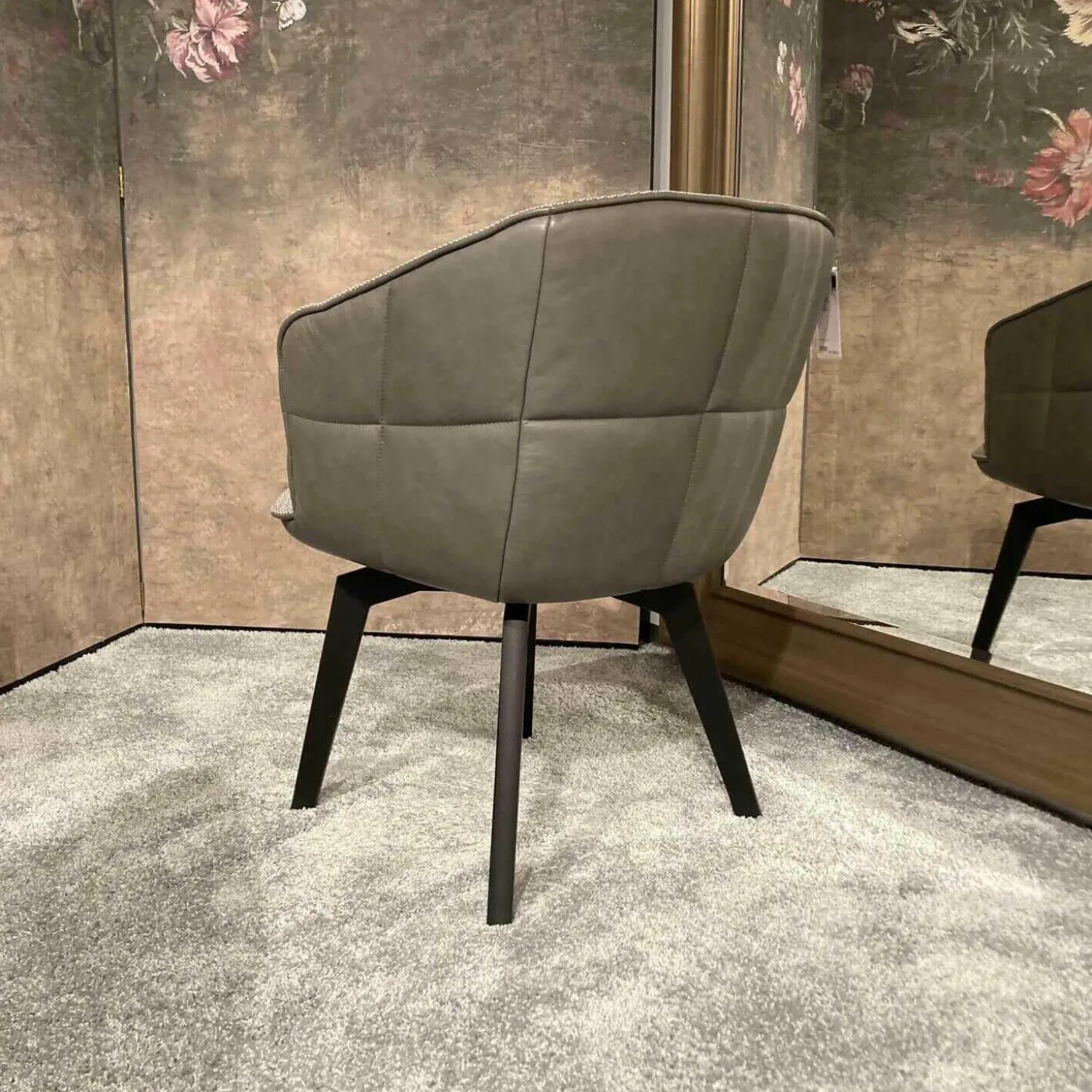 Stuhl Marla Armchair High Schwarz Eiche Stoffbezug Opera Fango