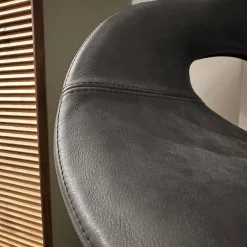 Stuhl Moon Leder Savana 974 Schwarz Grau Gestell 92 Stahl Nero 64 Schwarz