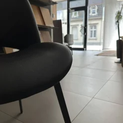 Stuhl Nice Pelle Leder 29 Ardesia Schwarz Gestell Stahl Schwarz Brüniert