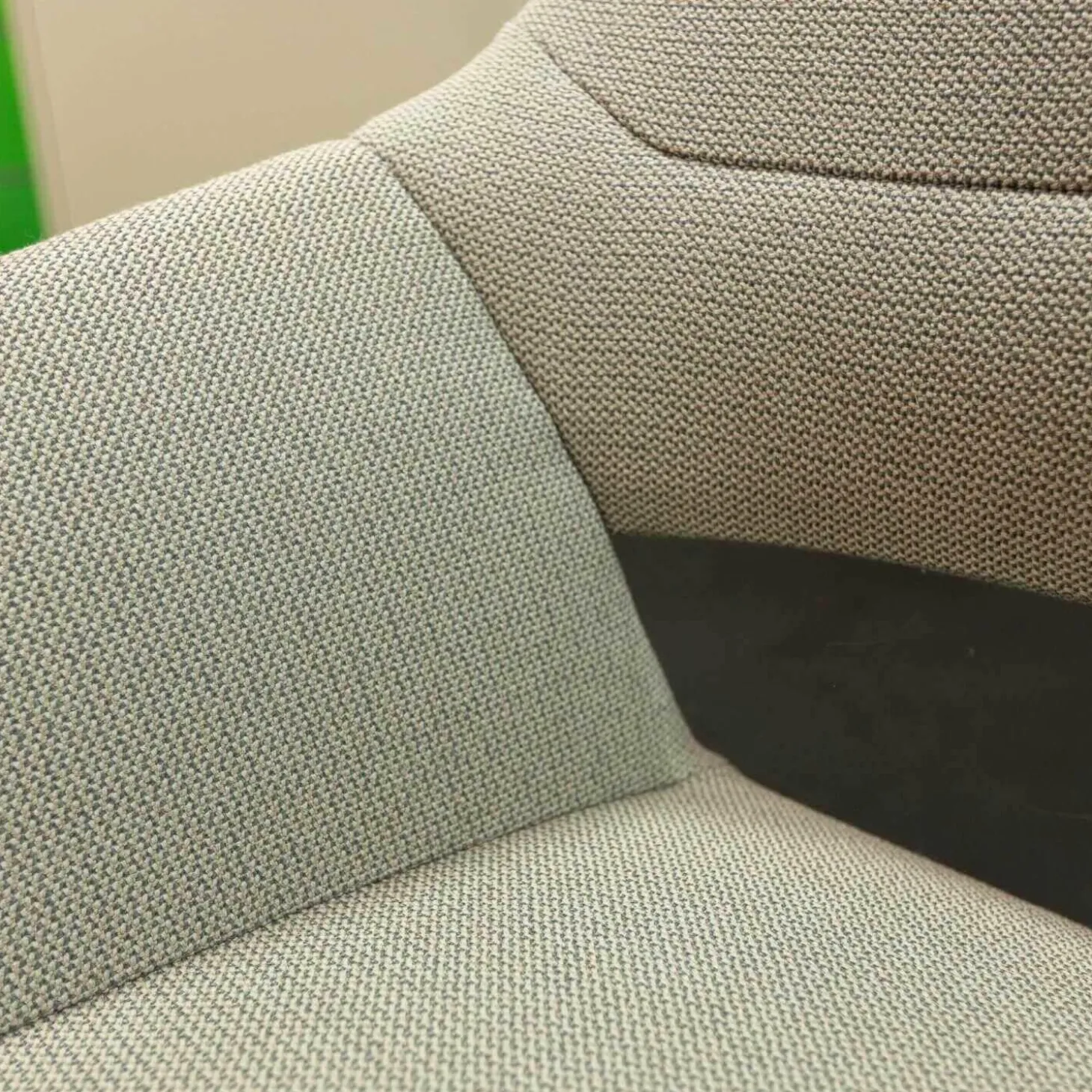 Stuhl Occo Conference Stoff Credo 17 Hellbraun Untergestell Eiche Natur