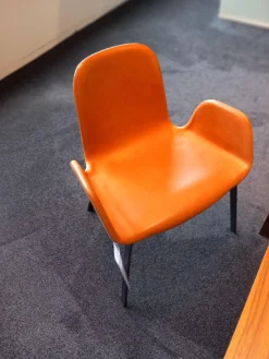 Stuhl Pec Leder Tabak Braun mit Armlehnen