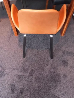 Stuhl Pec Leder Tabak Braun mit Armlehnen