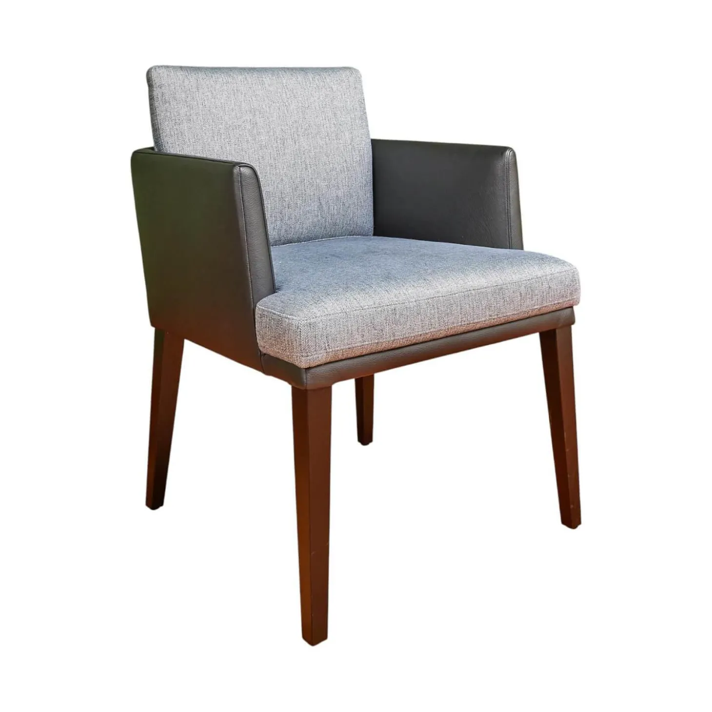 Stuhl Polo Dining Mit Armlehne Sitz Stoff Noah Grau Rücken Leder Normandie Schwarz Füße Eiche Schwarz Gebeizt