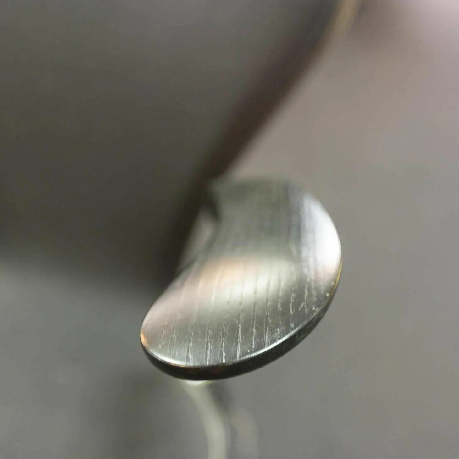 Stuhl Serie 7 Mit Armlehnen Stoff Hallingdal Schwarz Untergestell Stahlrohr Verchromt Sitzschale Esc