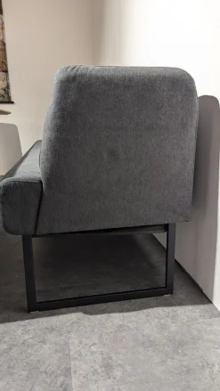 Stuhlgruppe 6222 Mit Bank Stoff 0565 82 Fango Grau Gestell Metall Schwarz Inklusive 2 Kissen