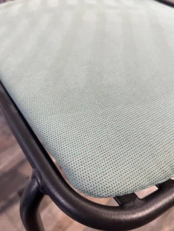 Stuhll Crona Steel 6340 Vierfußstahlgestell Sitzlamellen Aus Flachstahl Lava Schwarz Mit Sitzkissen Stoffbezug 6/0310840 Patio Farbe 840 Grün