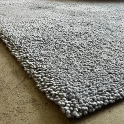 Teppich Basalt Low Schurwolle 054 Hellgrau Grau 240x370