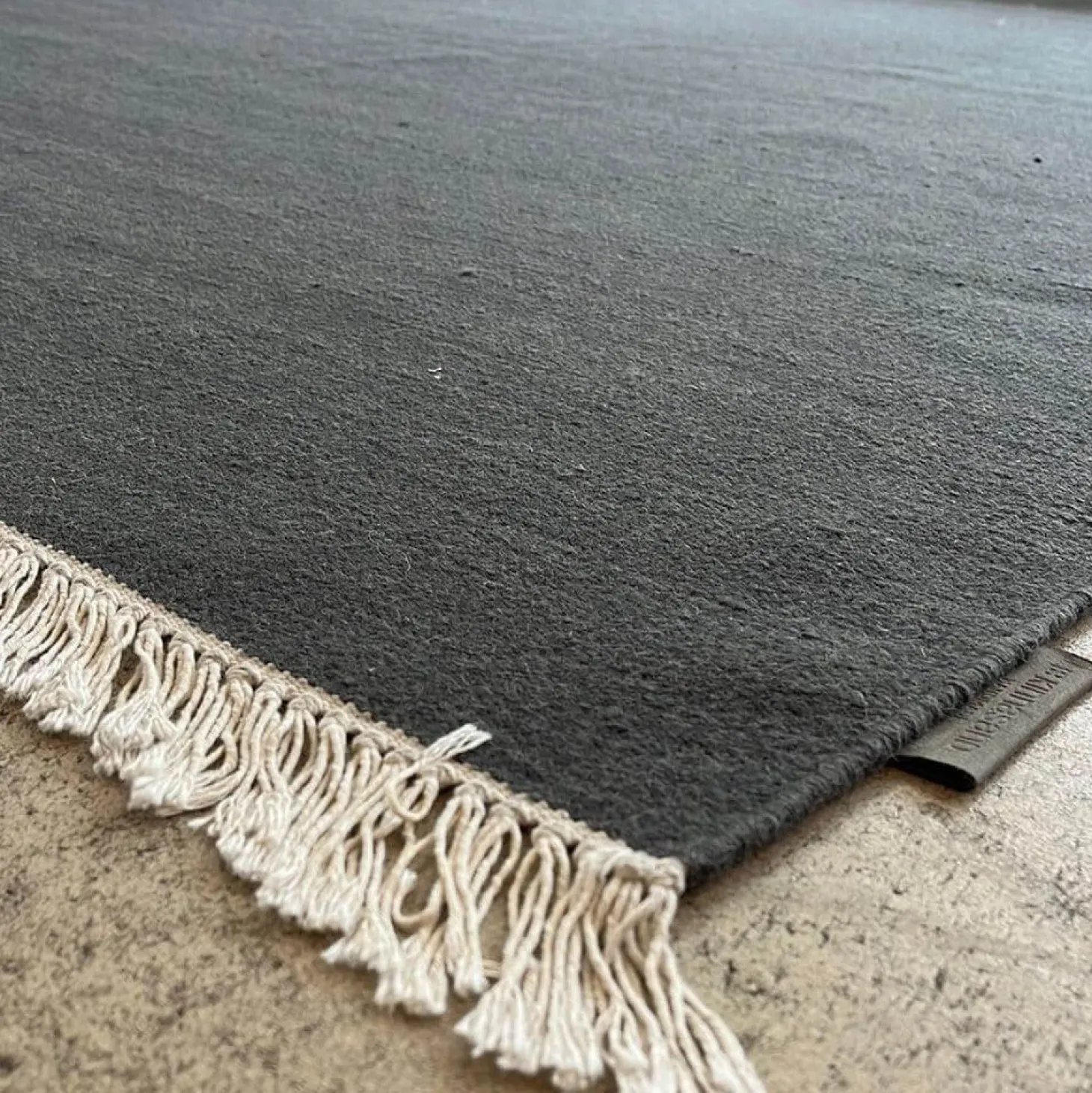 Teppich Vintage Kelim Plain Schurwolle Mit Fransen Grau 200x300