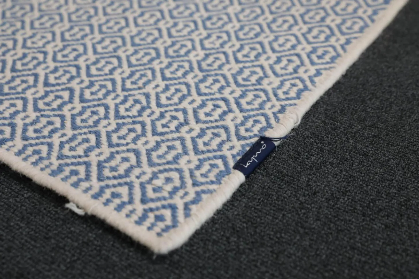 Teppich Wild Pitch Stoff White & Blue 4226