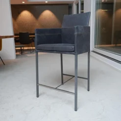 Thekenstuhl Texas Leder Kenia Baltic 6102 4-Fußgestell Struktur M15 Eisenblank Einschichtlack