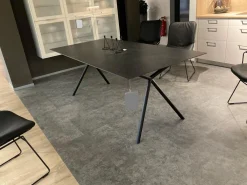 Tisch Aiven Platte Dekton 1 D1205 Laos Industrial Anthrazit Gestell Metall Schwarz Pulverbeschichtet