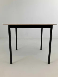 Tisch Base Round Linoleum Schwarz Gestell Aluminium Schwarz Pulverbeschichtet