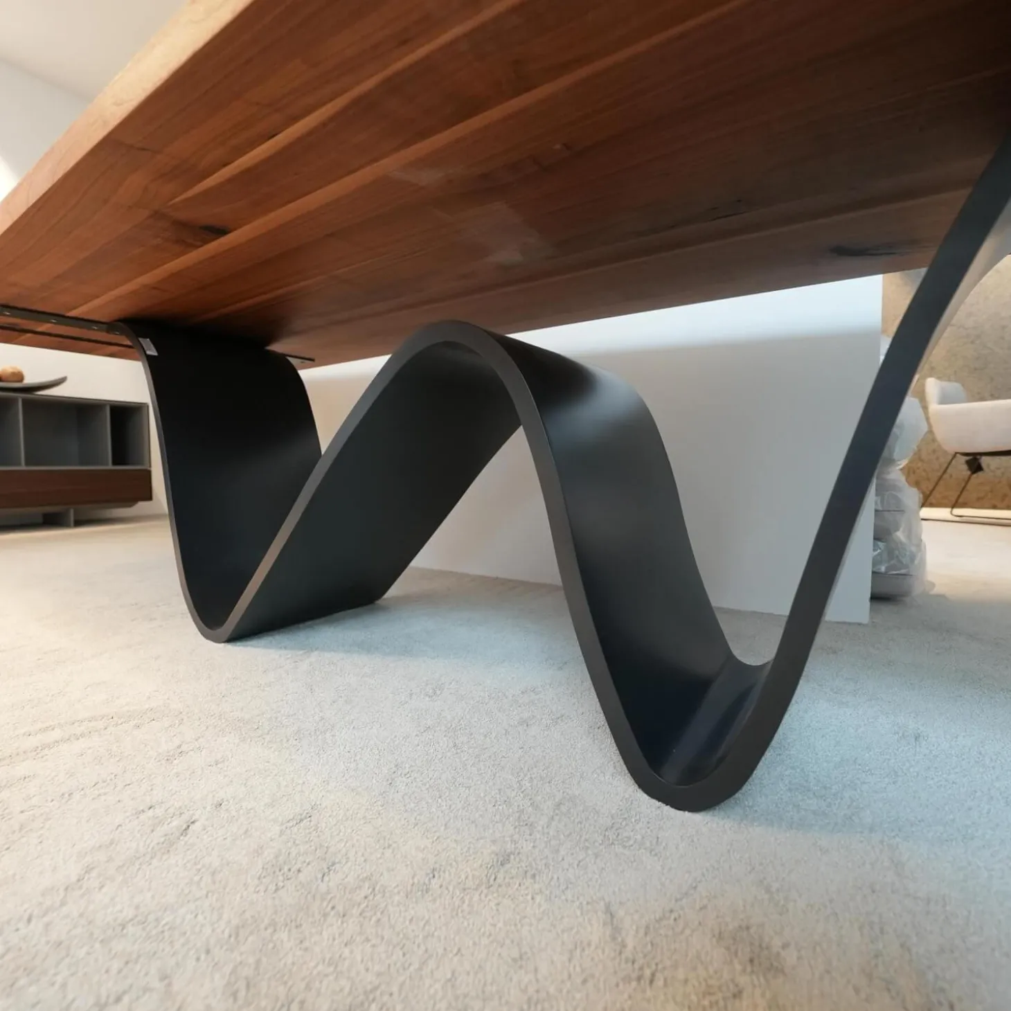 Tisch Bree E Onda 3 Platte Nußbaum Ohne Knoten Geölt Gestell Irondust Lackiert