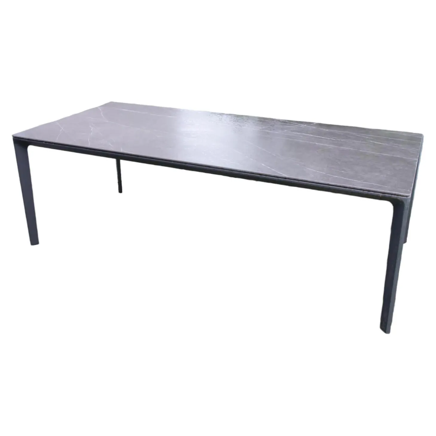 Tisch Carver Outdoor Tischplatte Ceramic Nero Meteor Dunkelgrau Gestell Pulverbeschichtetes Aluminium Meteor Anthrazit