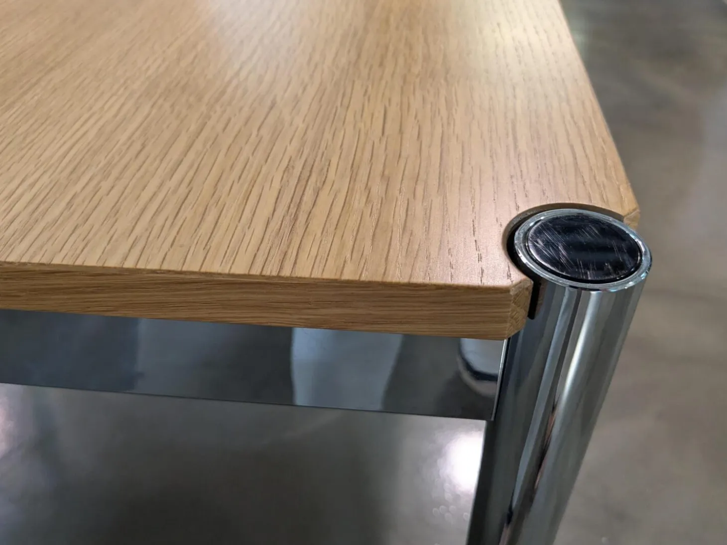 Tisch Eiche Natur Lackiert Tischplatte Furniert Gestell Metall Verchromt