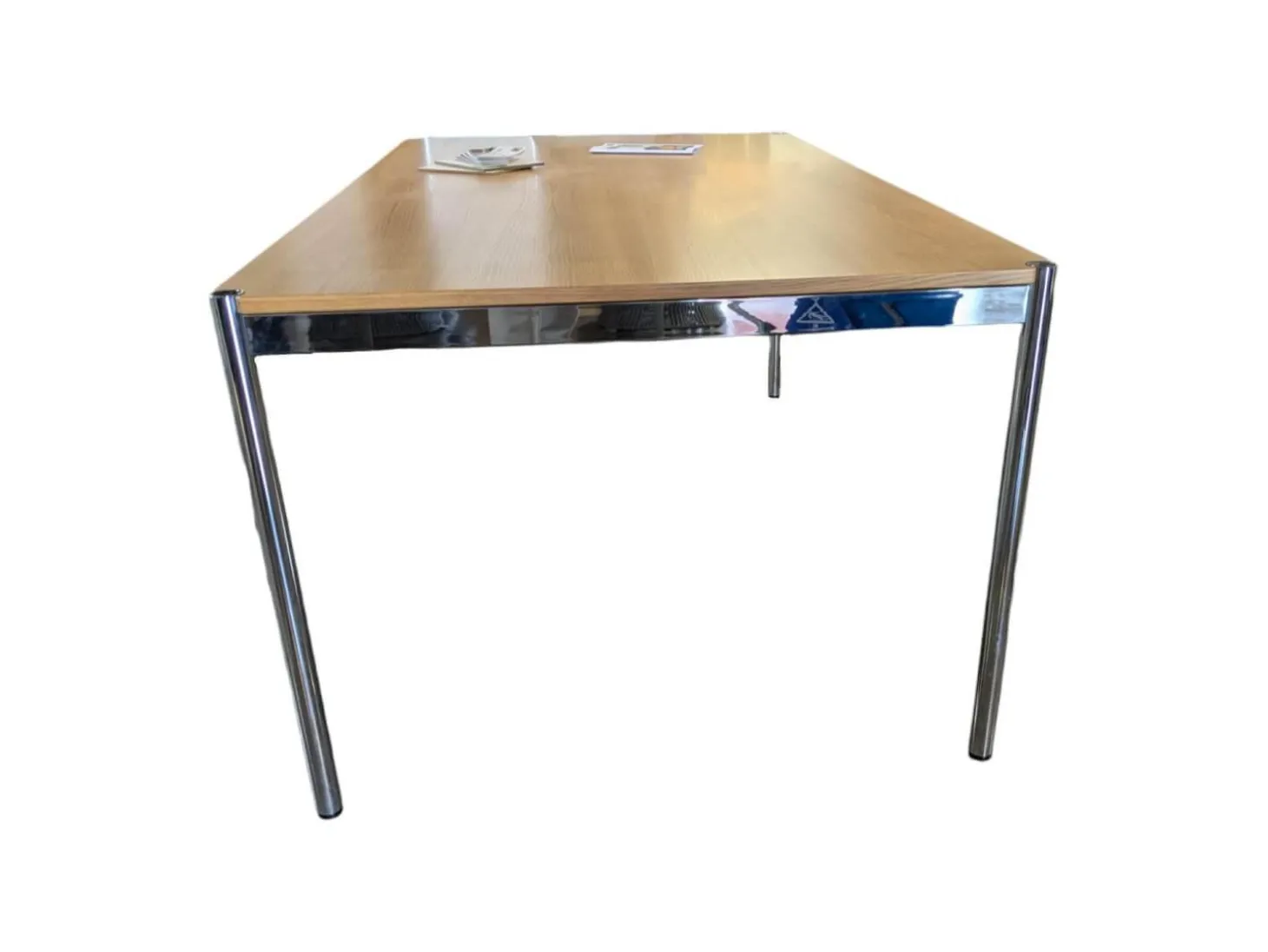 Tisch Eiche Natur Lackiert Tischplatte Furniert Gestell Metall Verchromt