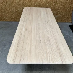 Tisch Ipa Platte Esche Natur Gestell Grau Mit Stoff Bezogen