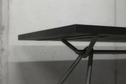 Tisch Iron Light Squared Eiche Mit Knoten